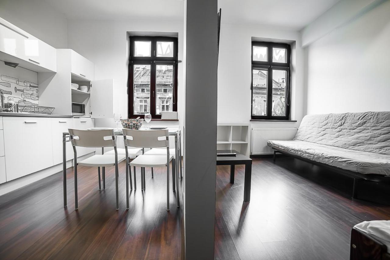 Lost In Krakow Mostowa Apartment Bagian luar foto